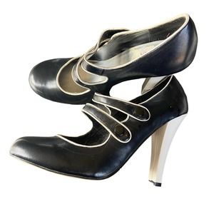 Joey Black and White Pumps Size 9.5